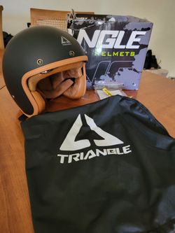Triangle medium 3/4 open faced helmet
