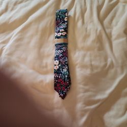 Original Penguin Floral Tie. Brand New.