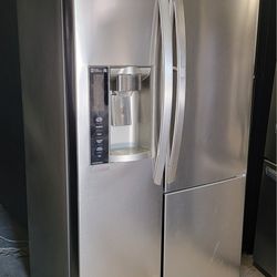 L.g Refrigerator For Sale 