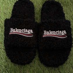Men’s Black Balenciaga Fur Slides (Size 11)