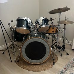 Complete Drum Set 
