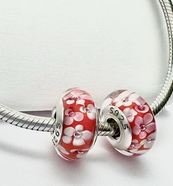2 Charms For Pandora Red And White Flowers Murano 925 Sterling Silver Cores