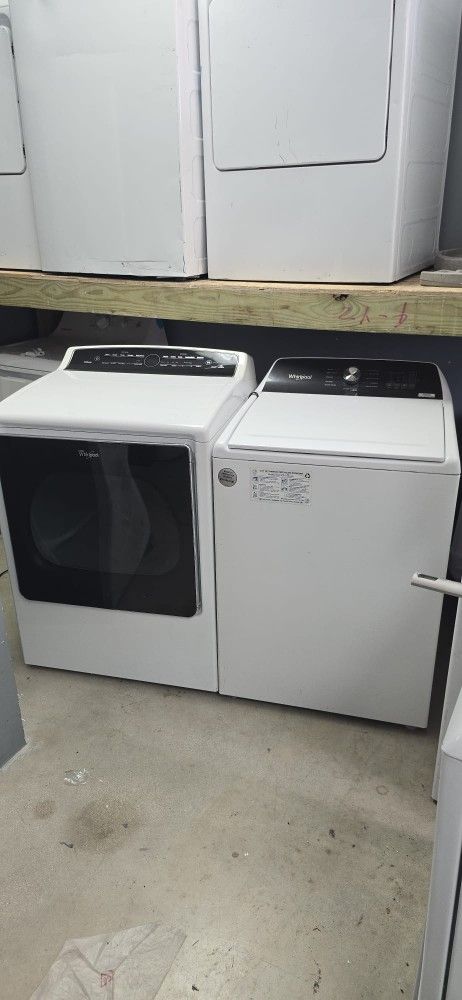 Washer and dryer white brand whirlpool