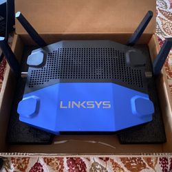 Linksys Dual Band WiFi Router