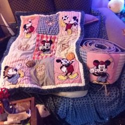 Hade Made Mickey Mouse Blanket For Baby, with Ba Be Creb Rap Around 