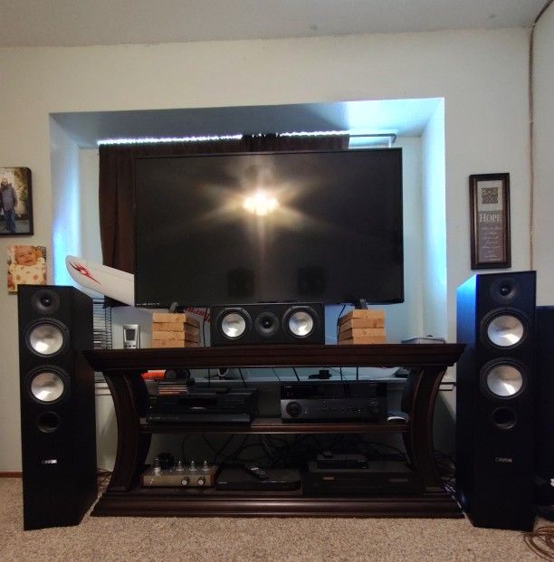 Home Theater Mains & Center Speakers (Canton GLE 470.2 & 455.2)