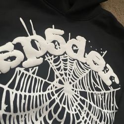 og black Spider wed hoodie 