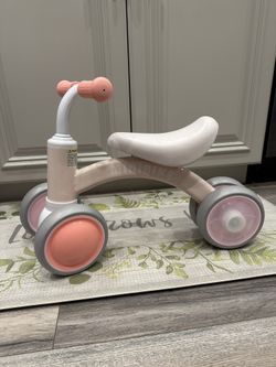 Kids Toddler Minibike Balance Bike With Light-up Back Wheels