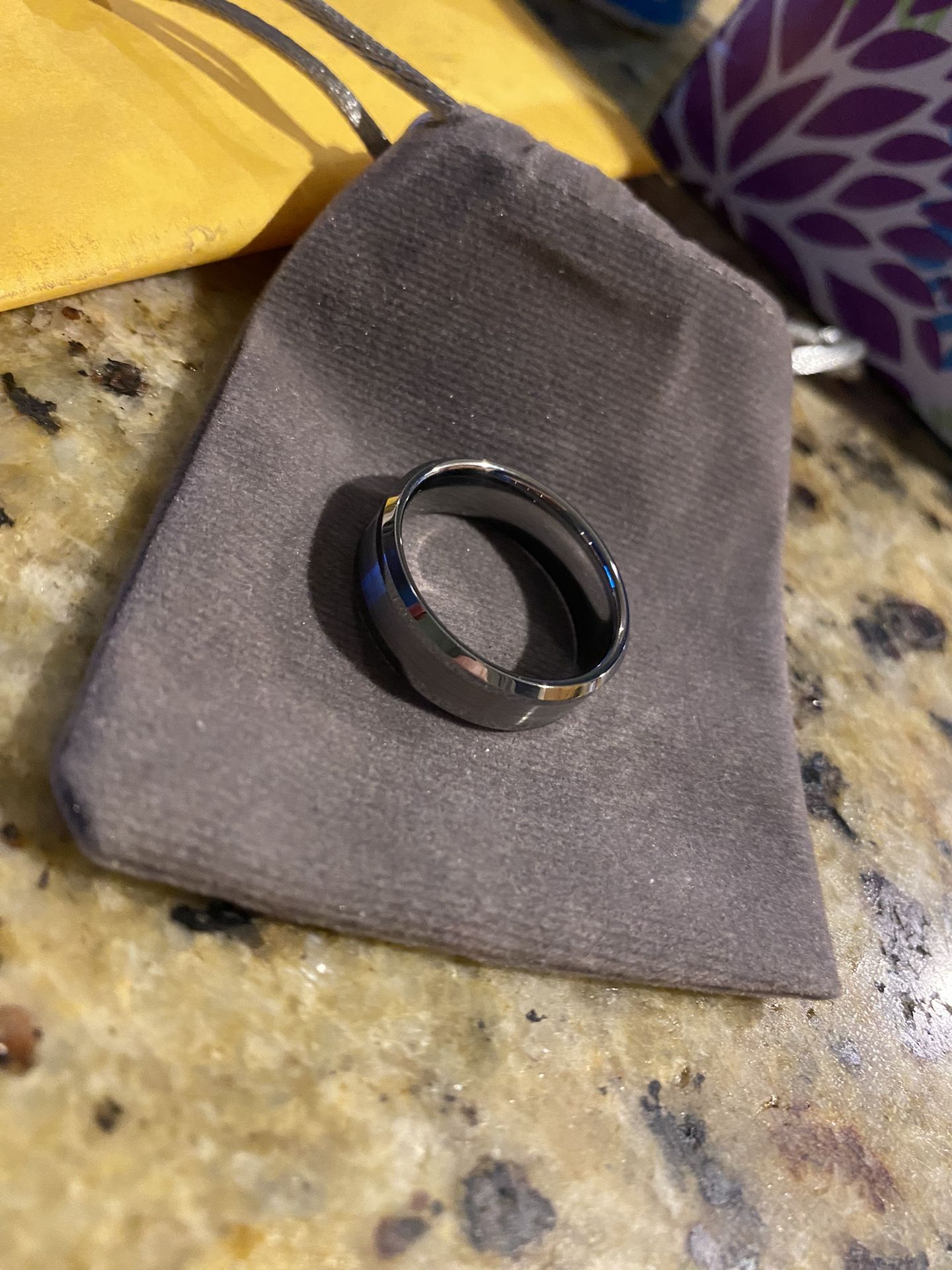 Men’s Wedding Ring size 13