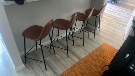 4 Chairs!!