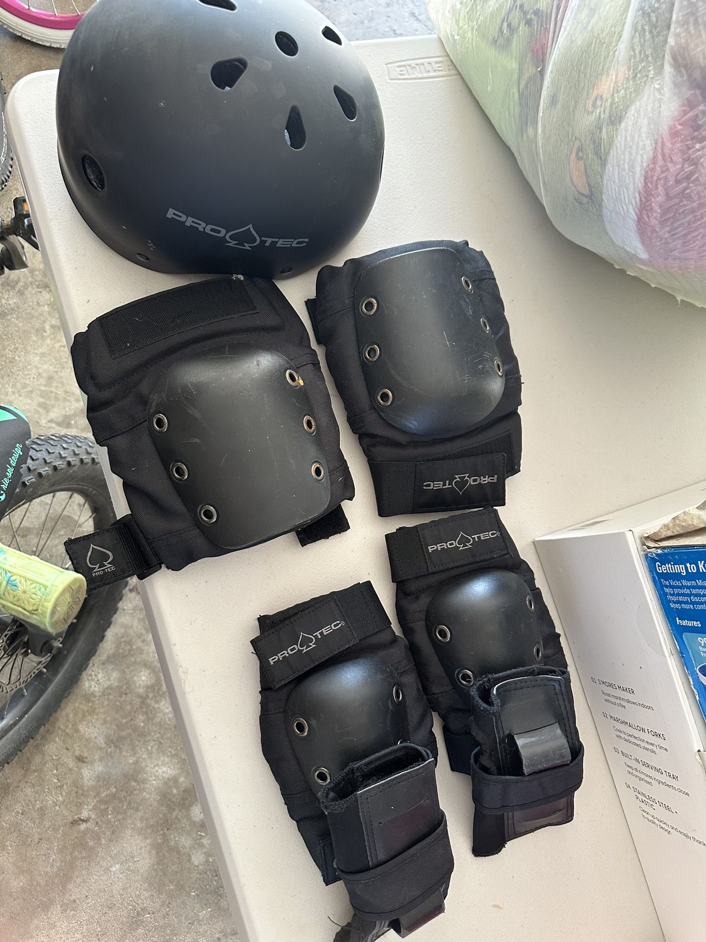 Pro tech Helmet & Gear