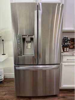 LG French door counter depth fridge