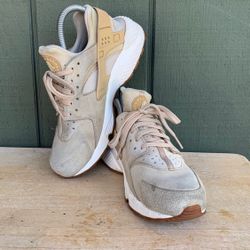 Nike Running Shoes Air Huarache Run Beige AA0524-200 Women’s Size 8.5