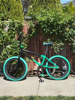 20 INCH BMX ELITE..GOOD CONDITION