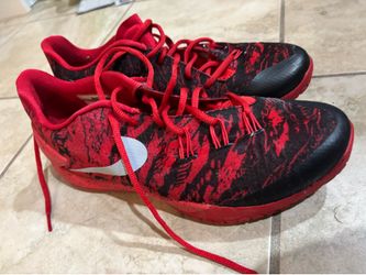 Nike hyper chase sz 11