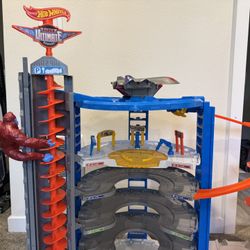 Hot Wheels Super Ultimate Garage Play Set