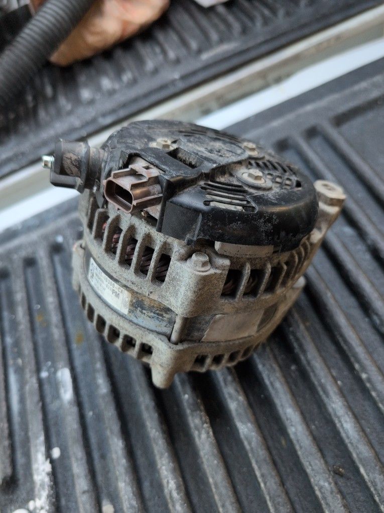 Ford F 150 (3.5 V6 ) Alternator 2017 Used