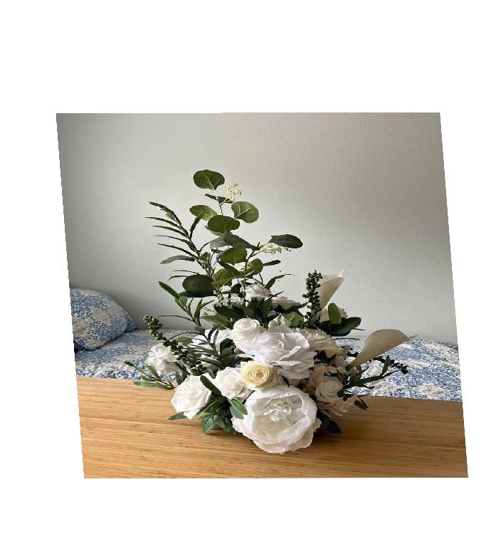 Upgrade Your Celebration with Spectacular Wedding Decor hand attorney