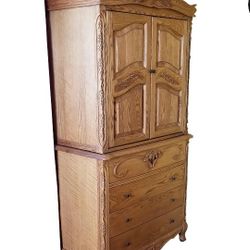 19's Vintage Tv Armoire