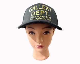 Gallery Dept unisex black baseball hat