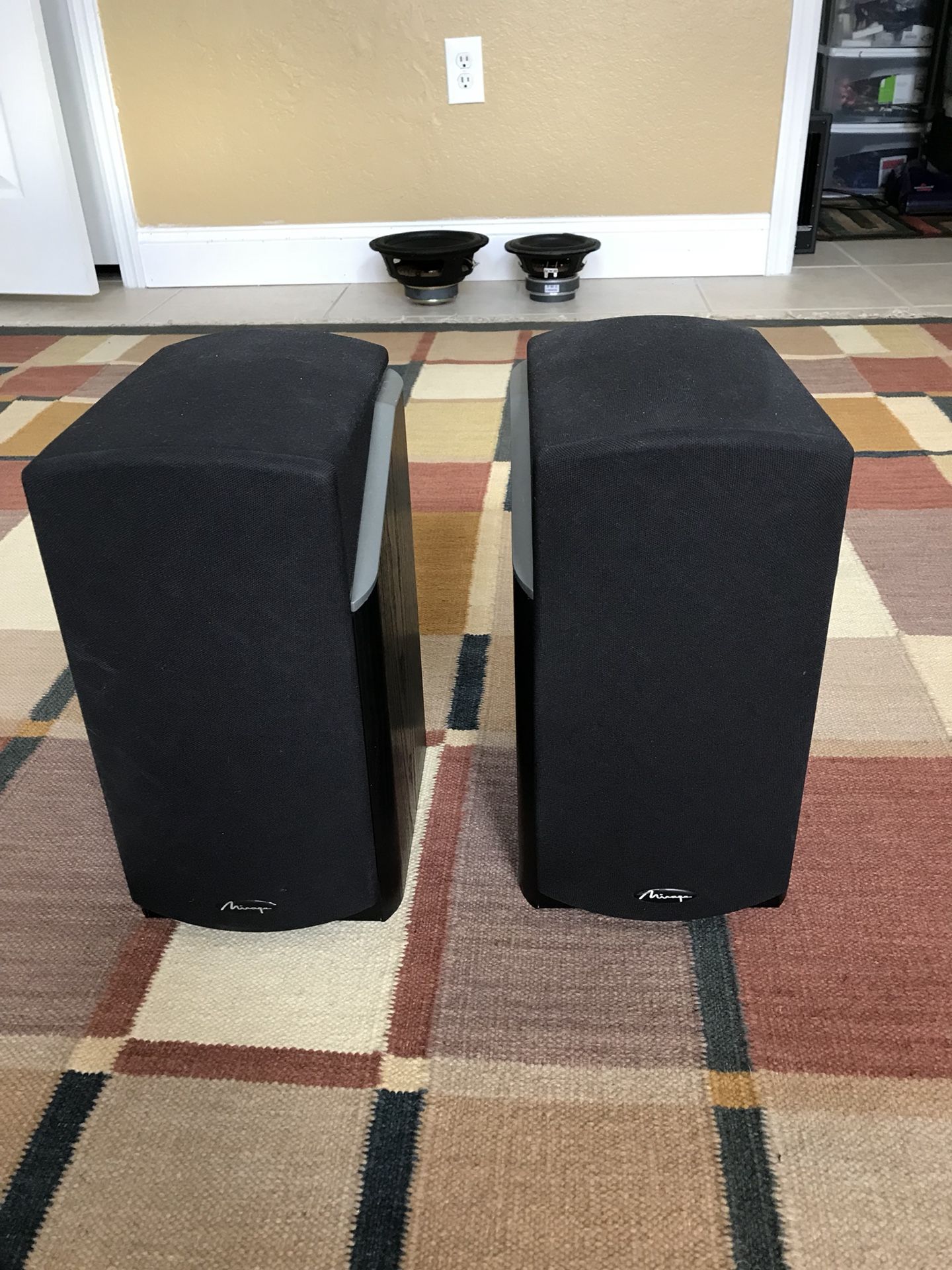 Mirage Omni 50 bookshelf speakers