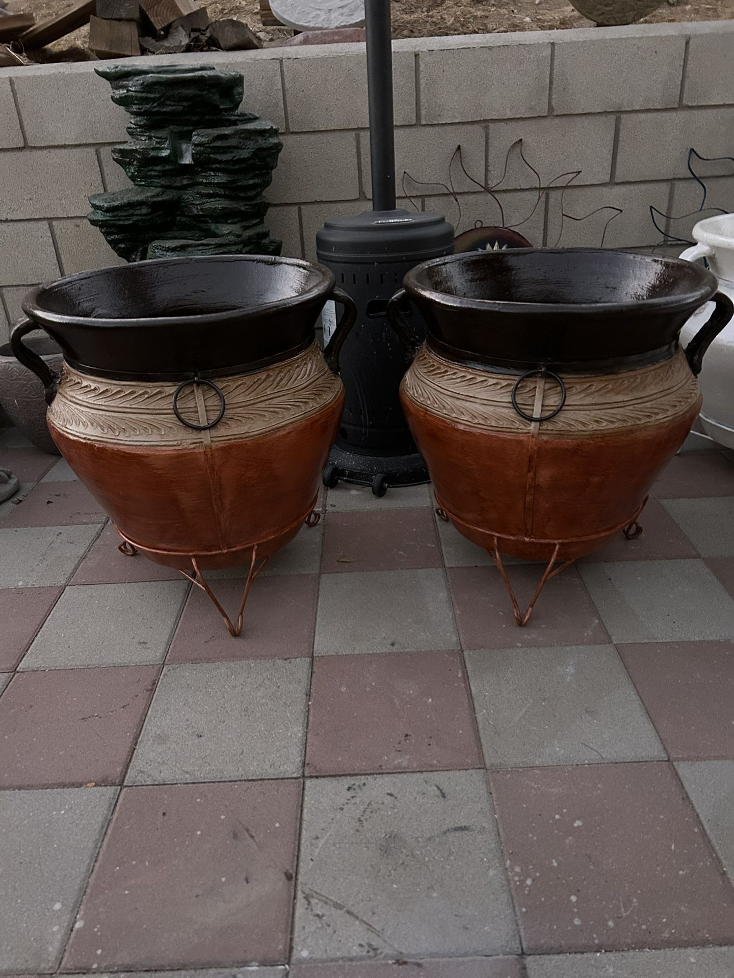 New Large Flower Pots Made Out Of Clay 
