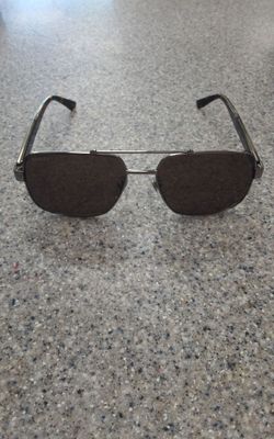 Gucci GG0529S