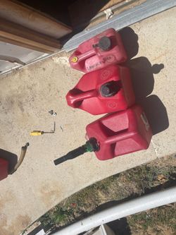 Gas cans and electric cords $1