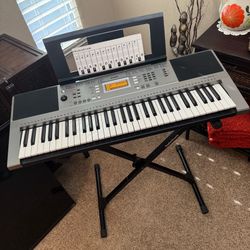 Yamaha PSR-E353 61-Key Keyboard + Stand