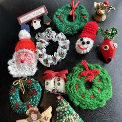 vintage and handmade crochet Christmas Pins