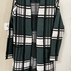 Nine West Long Cardigan. Ladies Small, Green/Black/Winter White Plaid.