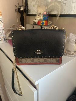 Coach Signature Chain Crossbody 