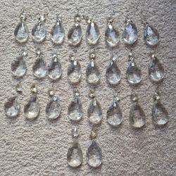 Lot Of 98 Vintage Crystal Glass Prisms Teardrop Chandelier
