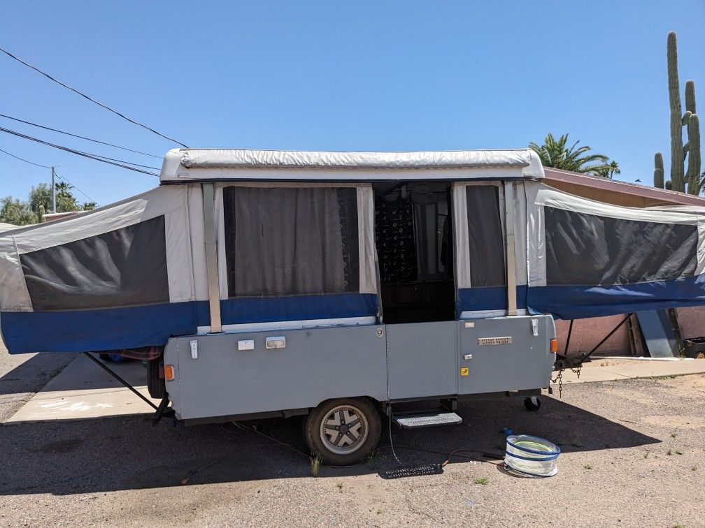 Nice Coleman Fleet Wood Pop Up Trailer Title Ready