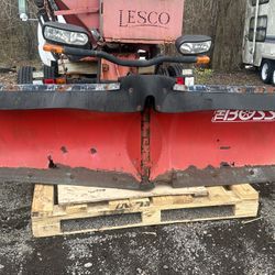 THE BOSS 8’2” power V snow plow