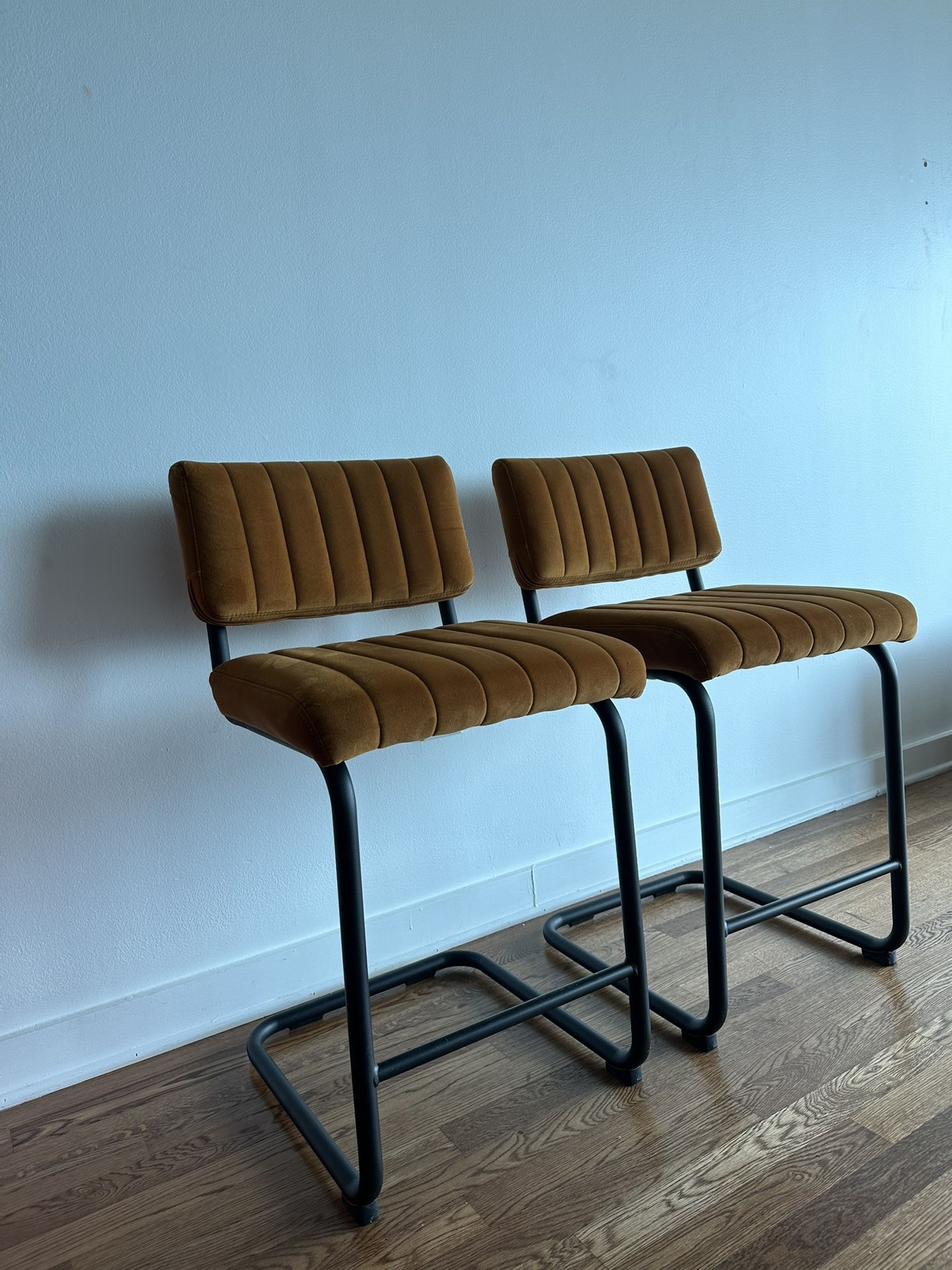 Counter Stools / Chair Set