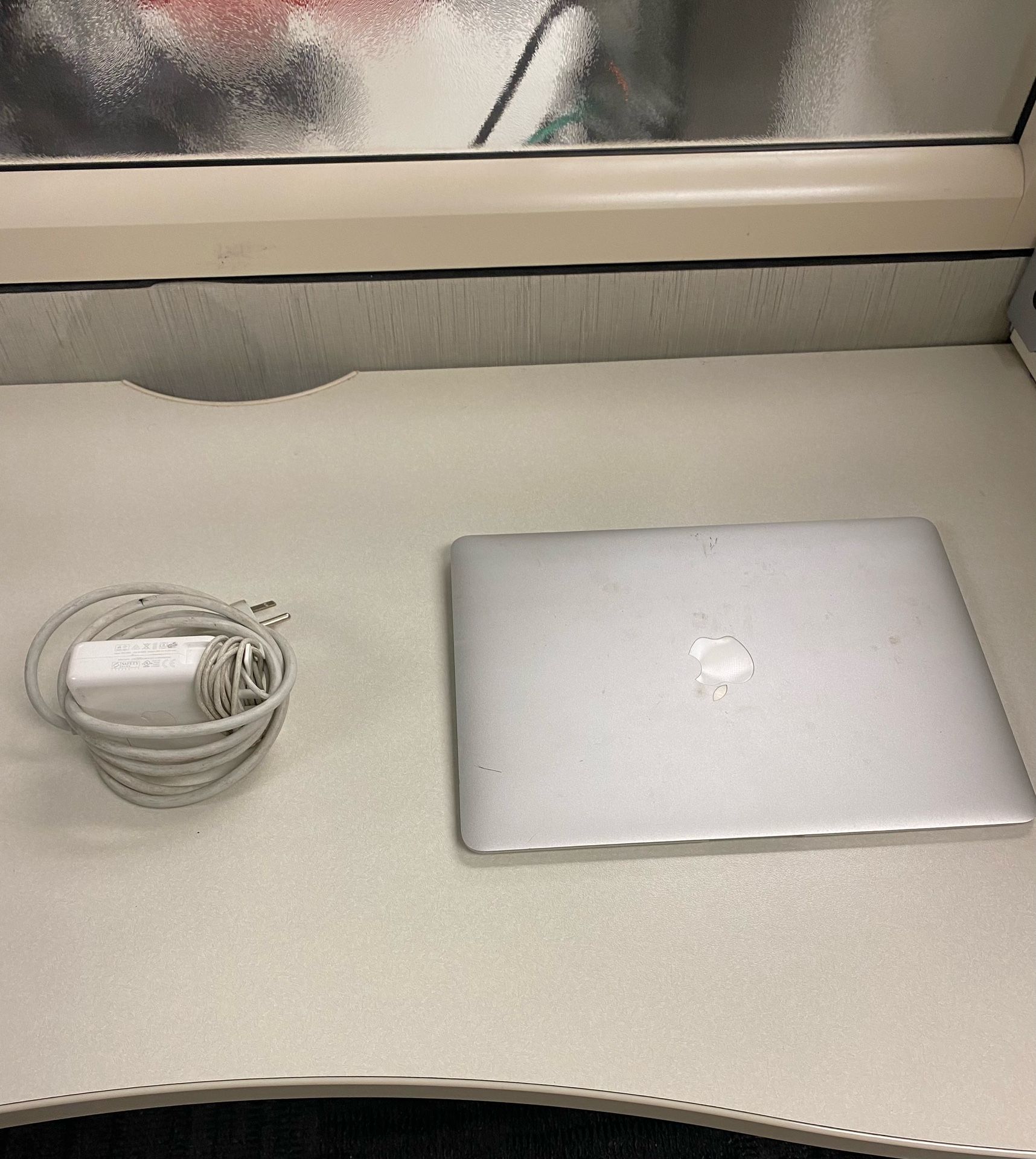 MacBook