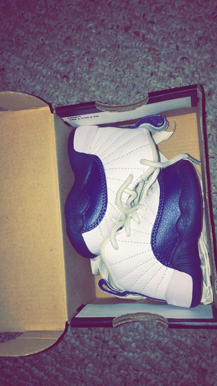 Jordan Retro 12