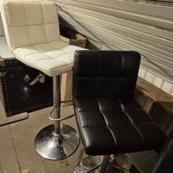 5 Black And White Adjustable Chairs, Good Condition