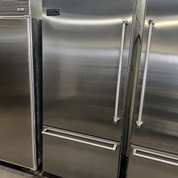 Viking 36”Wide Built In Bottom Freezer In Stainless Steel 
