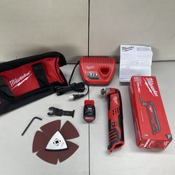 Milwaukee  Multitool M12 Multi-Tool With Battery 2.0 And Charger+bag