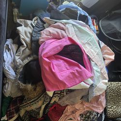 Lots Of Ladies Clothes 