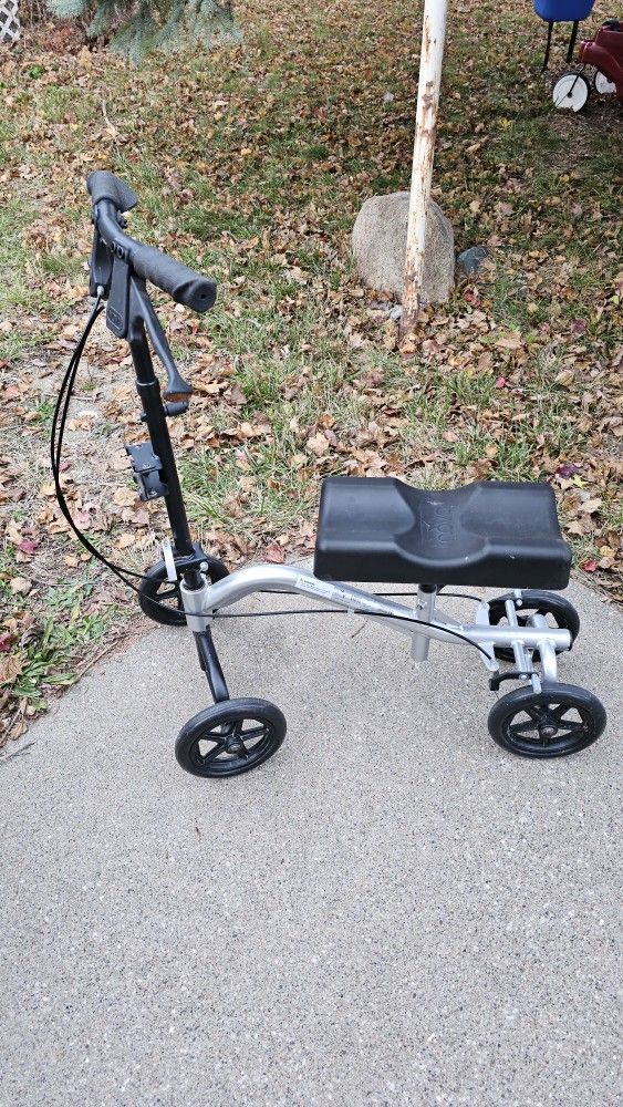 Knee Walker