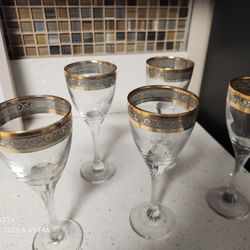 Gold Rimmed Glass Cups