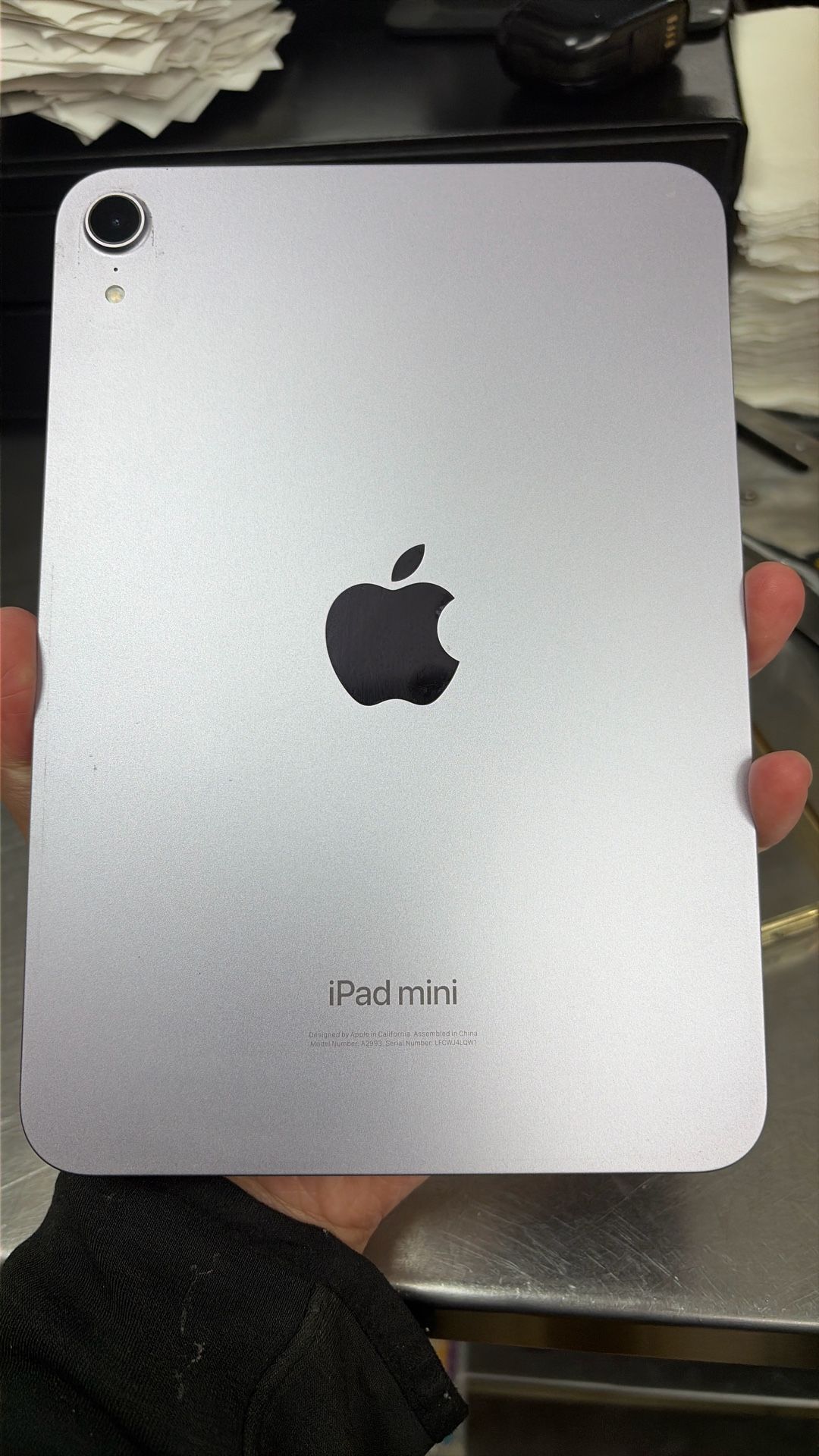 iPad mini 7 (2024) – Wi-Fi, 128GB, Purple – Like New Condition .Still in apple care