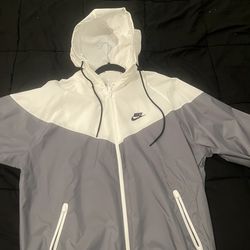 Unworn Nike windbreak