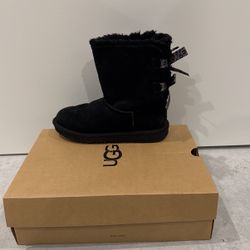 UGG - Size 4 (36)