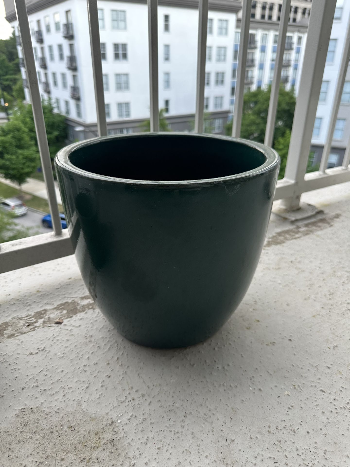 Ceramic Heavy Plant Pot