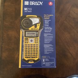 Brady M210 Handheld label Printer ***Brand New In Box***
