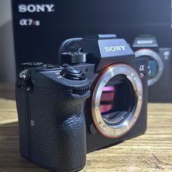 Sony A7riii Body Or Offer Me Your best price